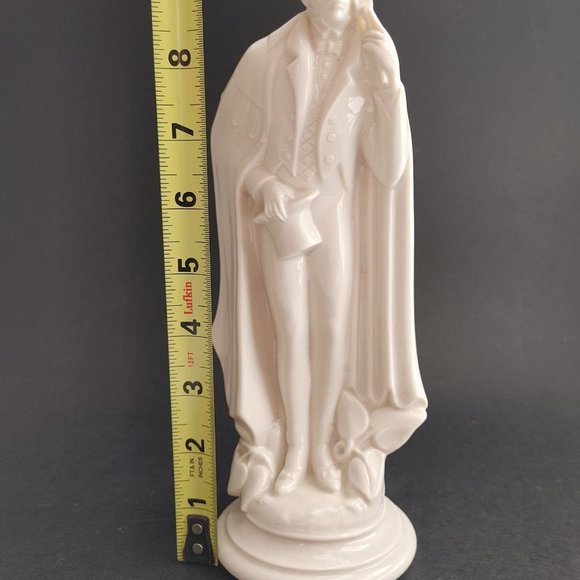 Vintage German Taube Porcelain Victorian Courting Bowing Male Figurine - Picture 10 of 10